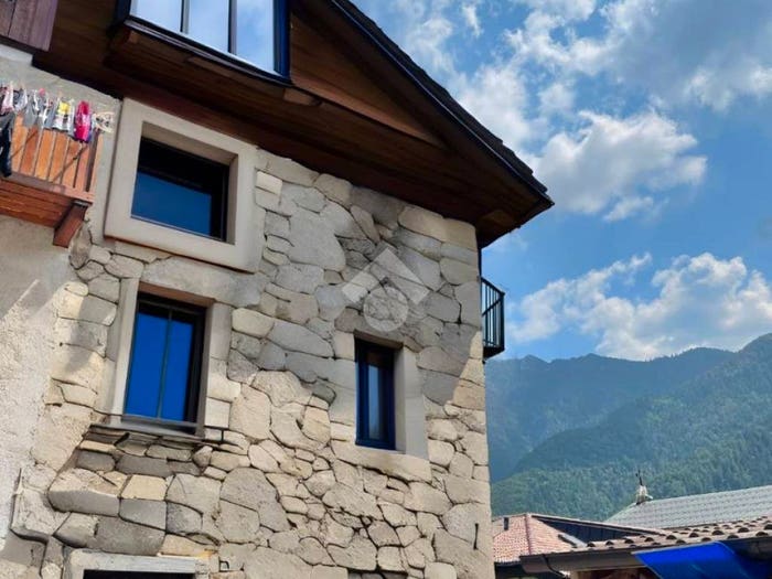 Casa quadrilocale in vendita in Via Bortolo Degara, Tiarno di Sotto, Ledro