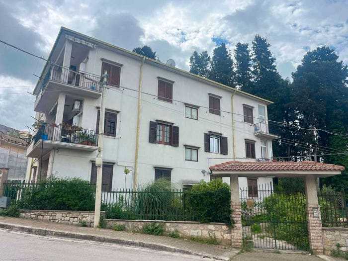 Appartamento quadrilocale in vendita in via Duca D'Aosta, Corleone