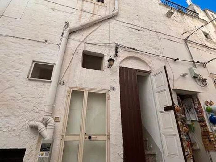 Casa bilocale in vendita in Via Francant Arc Zaccaria, Centro Storico, Ostuni