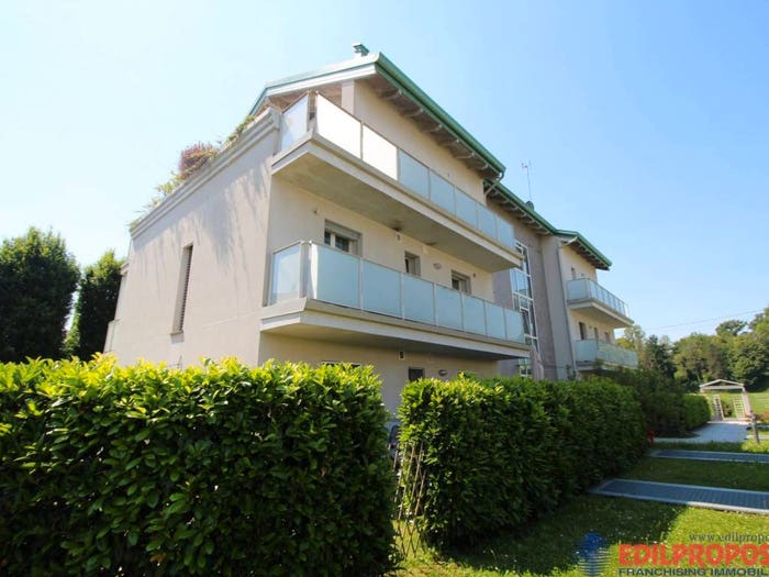 Appartamento trilocale in vendita in Via Piero Maroncelli, Casone, Lentate sul Seveso