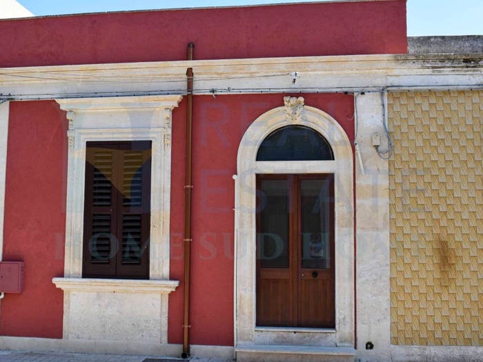 Appartamento con 5 locali in vendita in Via Settembre, Canicattini Bagni