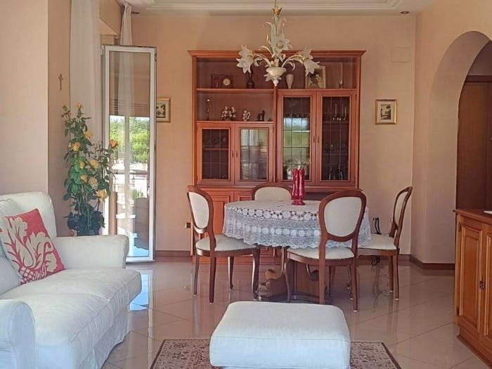 Appartamento trilocale in vendita in Entroterra, Desenzano del Garda
