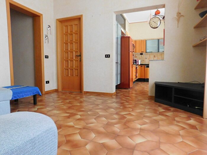Appartamento trilocale in vendita in Savona
