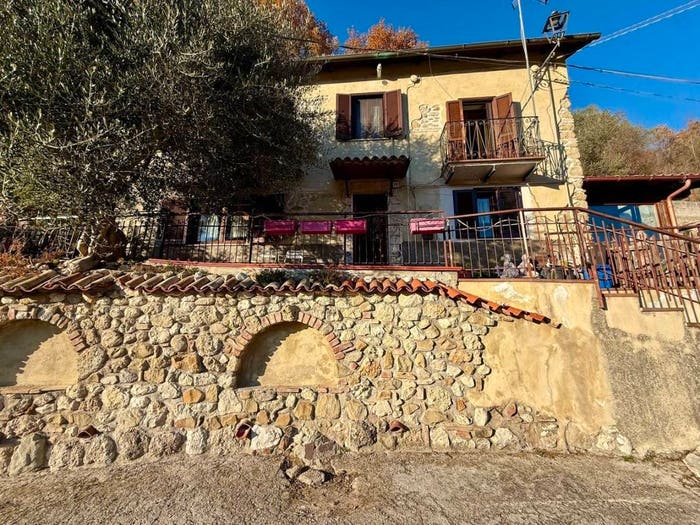 Casa trilocale in vendita in Via Vespasiano, Centro, Antrodoco