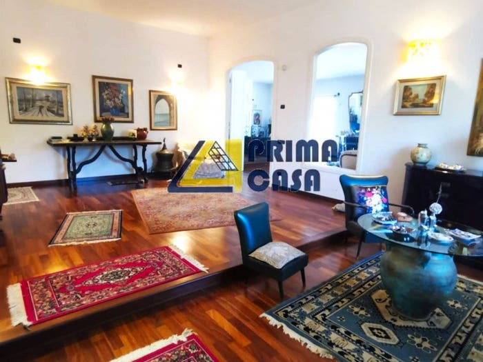 Casa con 6 locali in vendita in Via Tre Fontane, Siano Cava, Catanzaro