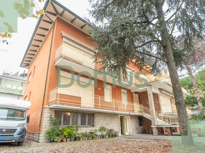 Appartamento trilocale in vendita in Via Giove, Centro, Cervia