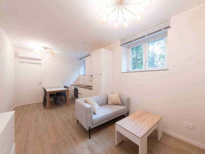 Appartamento bilocale in vendita in Via Lomellina, Argonne Corsica, Milano