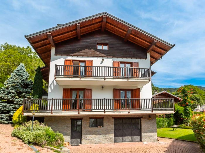 Casa con 6 locali in vendita in Frazione Orbeillaz, Quincod, ChallandSaintAnselme