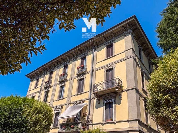 Casa quadrilocale in vendita in Via Giuseppe Ferrari, Valduce Crispi, Como