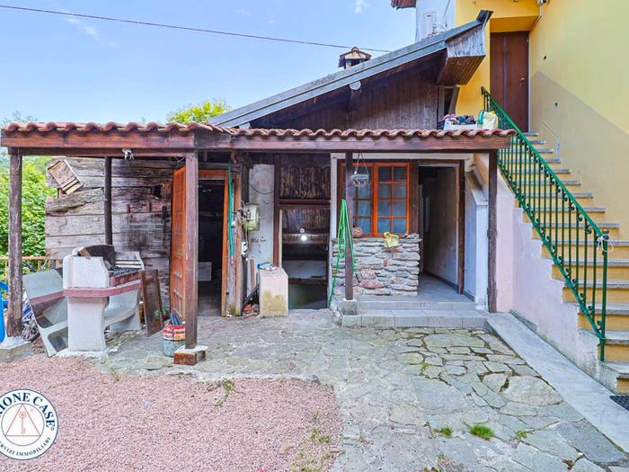 Appartamento quadrilocale in vendita in Via Montello, Centro, Rancio Valcuvia