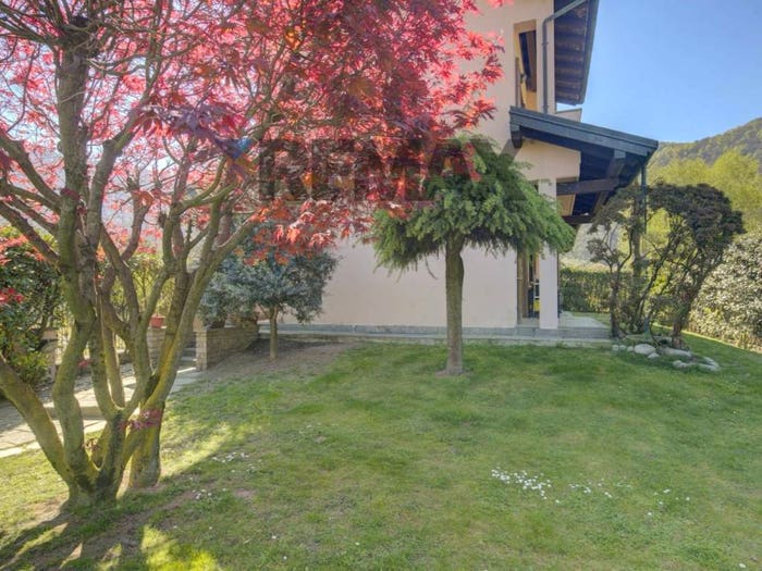 Casa con 5 locali in vendita in via Nuova, Centro, Gravellona Toce
