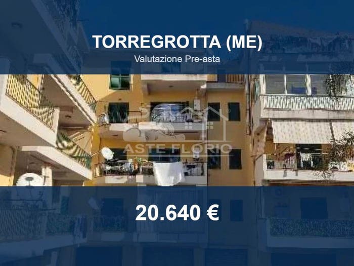 Appartamento con 6 locali in vendita in Via Mezzasalma snc, Centro, Torregrotta