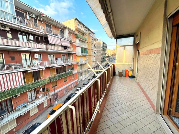 Appartamento trilocale in vendita in Via Antonio Sogliano, Ponti Rossi, Napoli