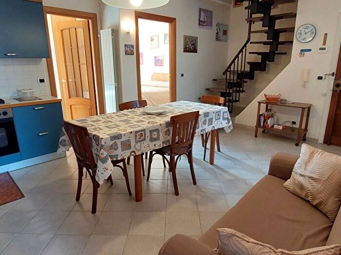Appartamento quadrilocale in vendita in Centro, Loano
