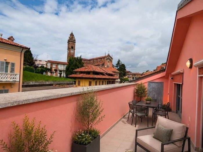 Appartamento trilocale in vendita in Via Giuseppe Garibaldi, Centro, Monforte d'Alba