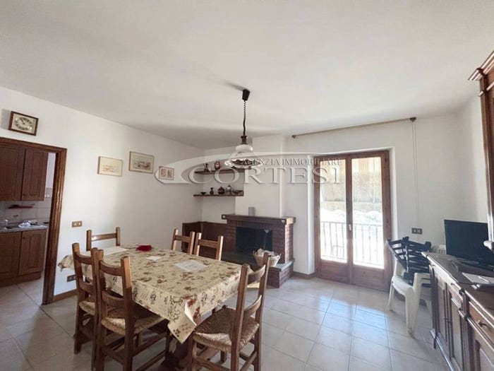 Casa con 6 locali in vendita in Via Repubblica della val d'Ossola, Centro, Città di Castello