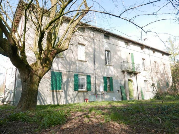 Casa con 6 locali in vendita in Via Lughese, Villafranca, Forlì