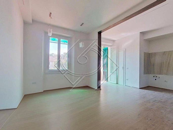 Appartamento trilocale in vendita in Via San Francesco d'Assisi, Galluzzo, Firenze