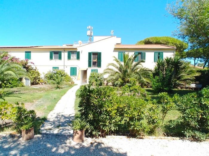 Appartamento con 5 locali in vendita in Via Provinciale di Giannella, Giannella, Orbetello