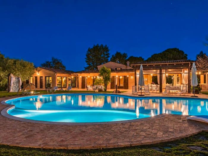 Casa con 6 locali in vendita in CONTRADA GRAZIE, Civitanova Alta, Civitanova Marche