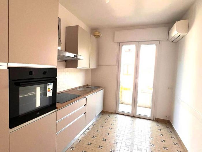Appartamento trilocale in vendita in Madonna Pellegrina, Padova