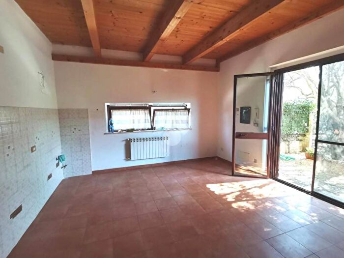 Casa bilocale in vendita in Via Fiume Savuto, Siano Cava, Catanzaro
