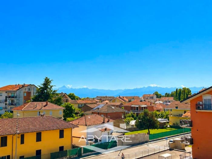 Appartamento quadrilocale in vendita in Saba, Centro, La Loggia