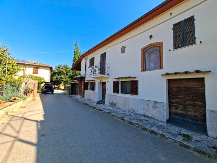 Casa con 6 locali in vendita in Località Terrazzella, Panicale