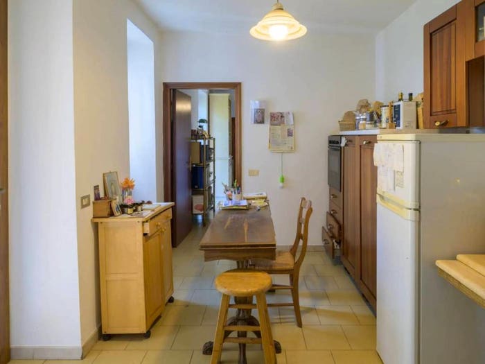 Casa quadrilocale in vendita in Via del Poderaccio, Gubbio