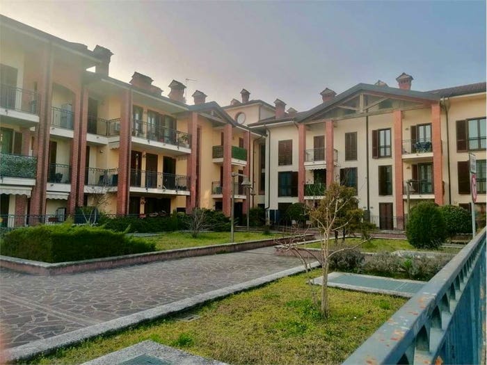 Appartamento trilocale in vendita in Centro, Comazzo