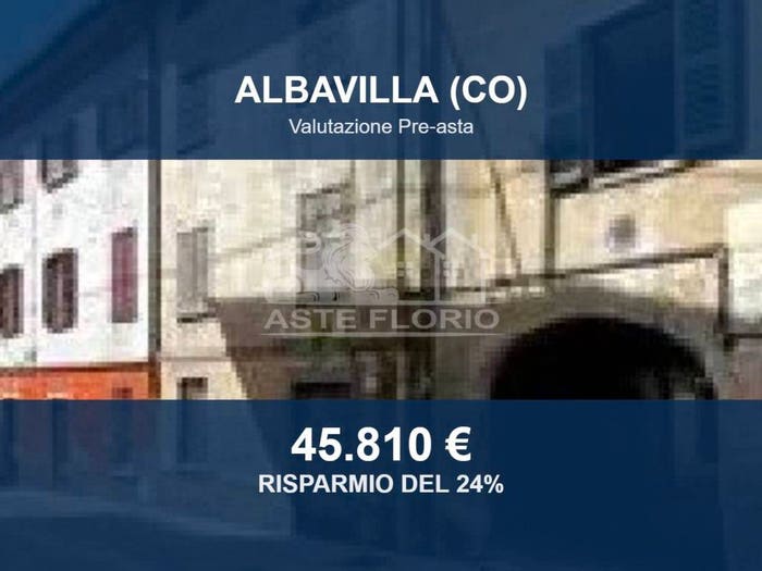 Casa con 6 locali in vendita in Via Mentana, Albavilla