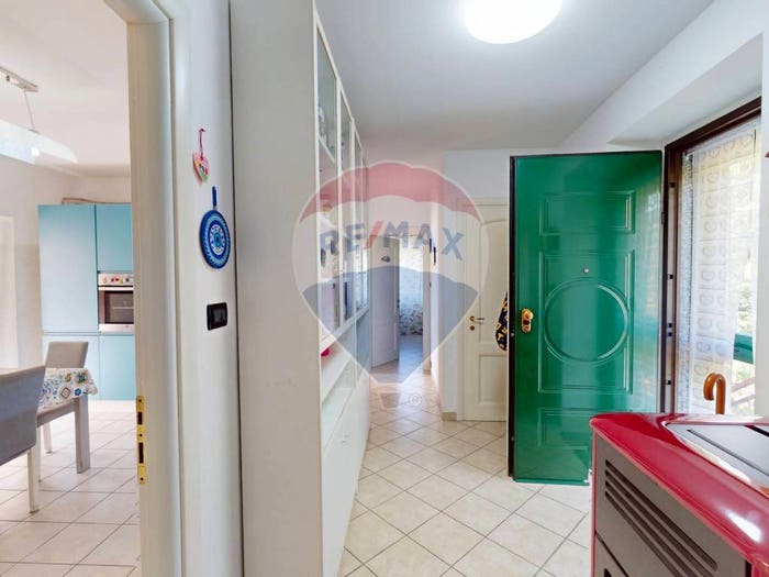 Appartamento con 5 locali in vendita in Via Oberdan, Centro, Mignanego