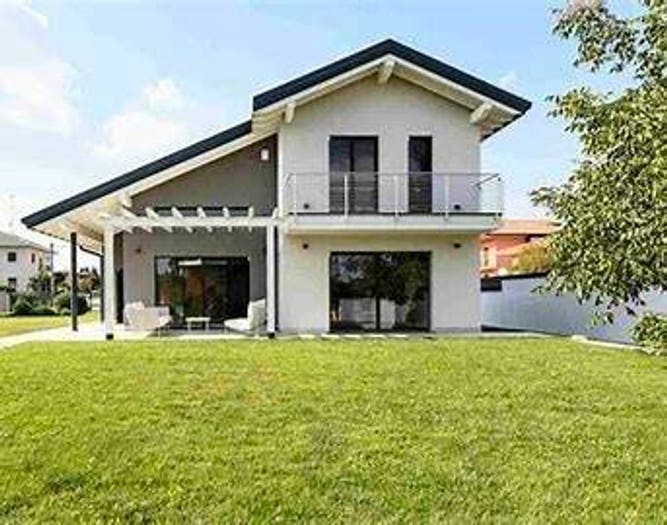 Casa con 6 locali in vendita in Piazza Dante Alighieri, Centro, Borgo San Lorenzo