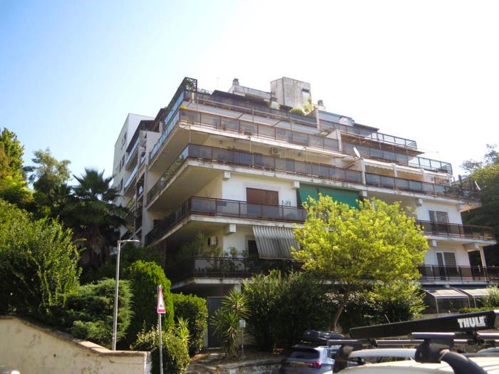 Appartamento bilocale in vendita in Via Tomba di Nerone, Tomba di Nerone, Roma