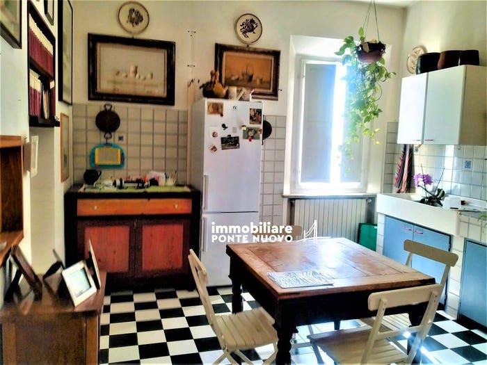 Casa con 6 locali in vendita in Centro Storico, Cesena