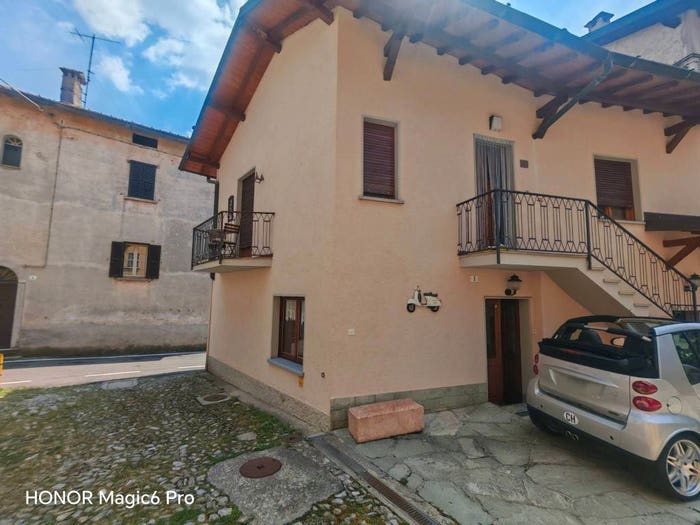 Casa con 5 locali in vendita in Via Roma, Pellio Intelvi, Alta Valle Intelvi