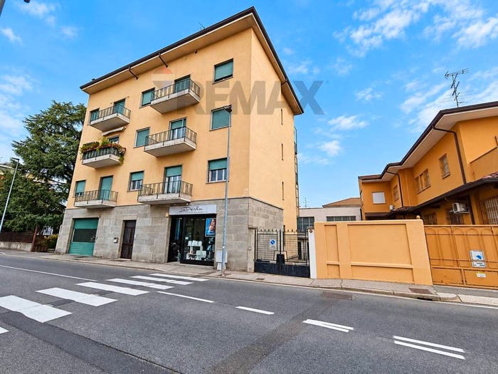 Appartamento trilocale in vendita in VIALE VOLTA, San Martino, Novara