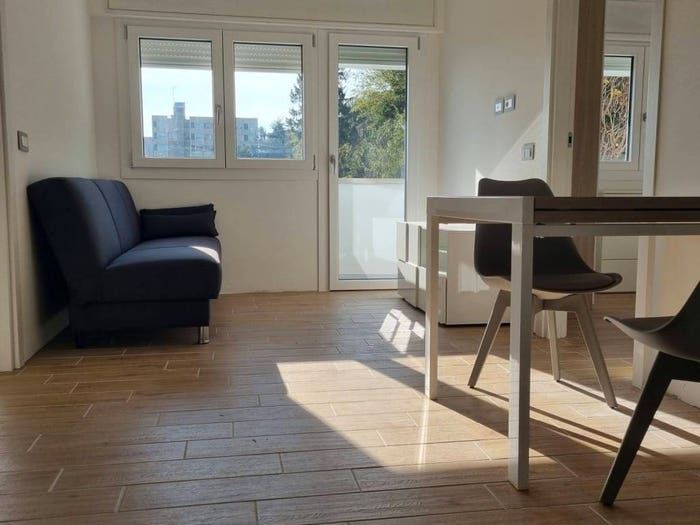 Appartamento trilocale in vendita in Via Carlo Linneo, Rivarolo, Genova