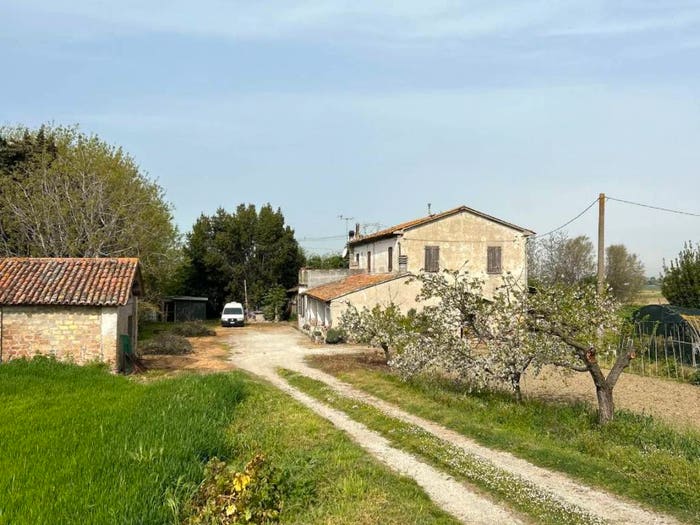 Casa con 6 locali in vendita in Via Rubicone Sinistra, Savignano sul Rubicone