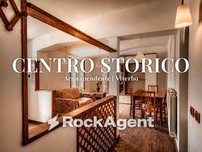 Appartamento trilocale in vendita in Via XV Maggio, Centro, Acquapendente