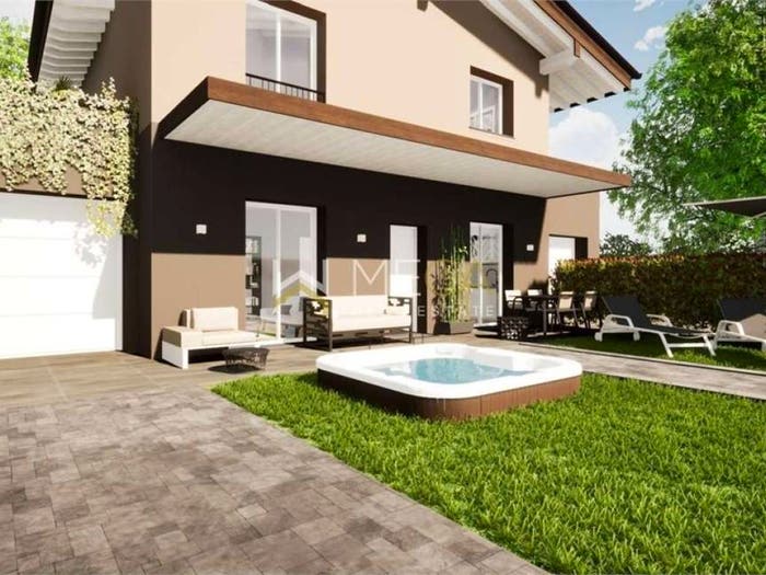 Appartamento quadrilocale in vendita in Viale Roma, Lonato, Lonato del Garda