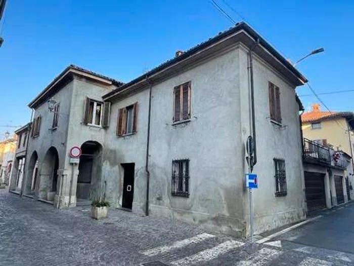 Casa con 6 locali in vendita in Via Viotti, Fontanetto Po