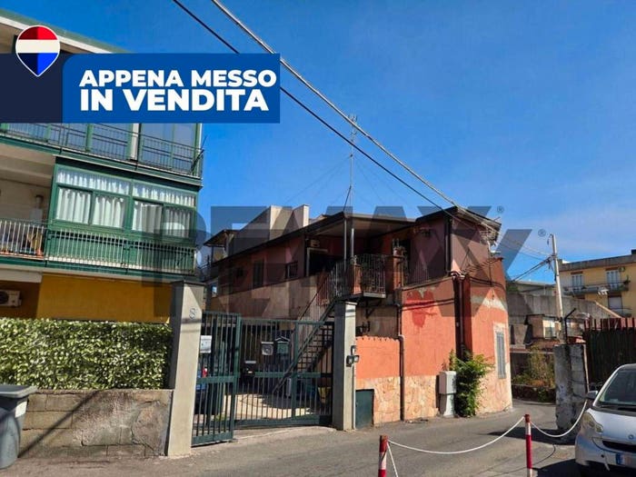 Casa trilocale in vendita in Via Vecchia San Giovanni, Centro, Gravina di Catania