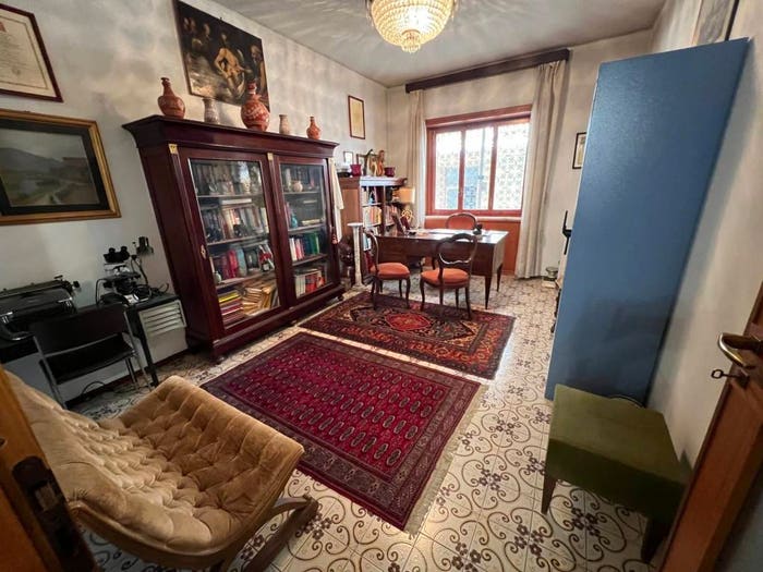 Appartamento con 6 locali in vendita in Via Giuseppe Orsi, Arenella, Napoli