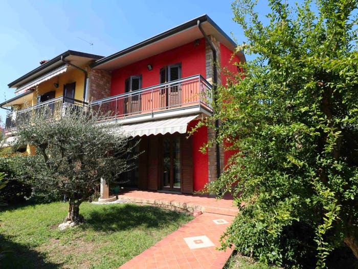Casa quadrilocale in vendita in Scanzo Rosciate, Scanzorosciate