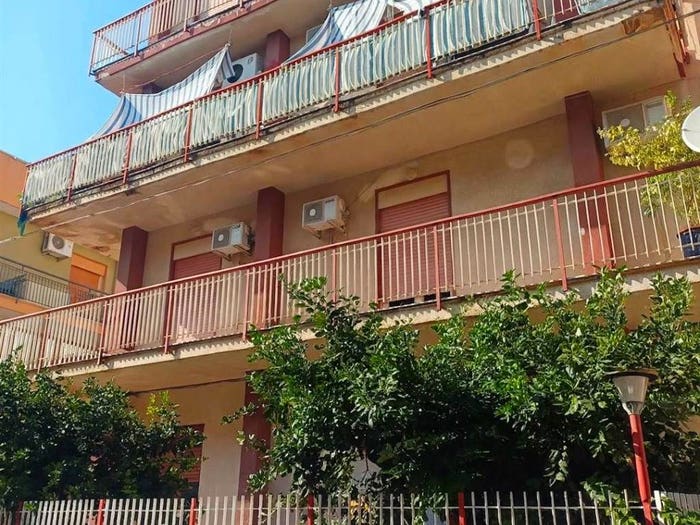 Appartamento trilocale in vendita in Via Rosolino Colella, Cruillas, Palermo