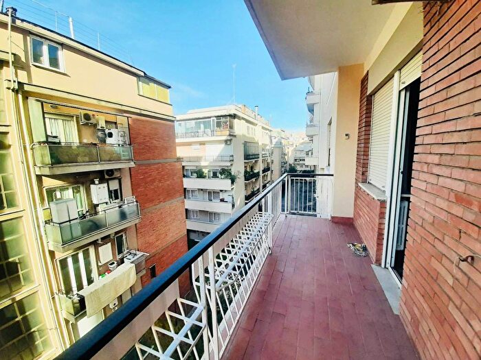Appartamento quadrilocale in vendita in Via Festo Avieno, Balduina, Roma