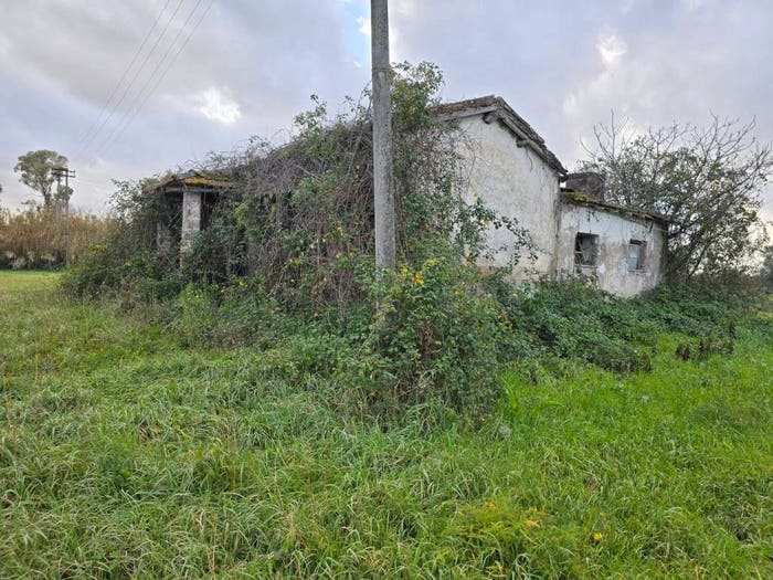 Casa quadrilocale in vendita in Via Nettuno SNC, Cisterna di Latina