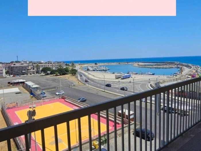 Appartamento quadrilocale in vendita in Via Caprera, Catanzaro Lido, Catanzaro