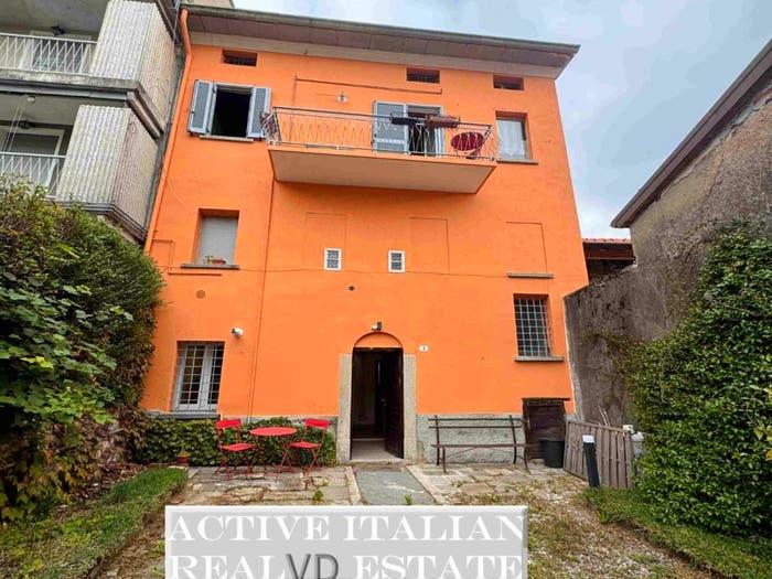 Casa con 6 locali in vendita in Via Roma, Pellio Intelvi, Alta Valle Intelvi